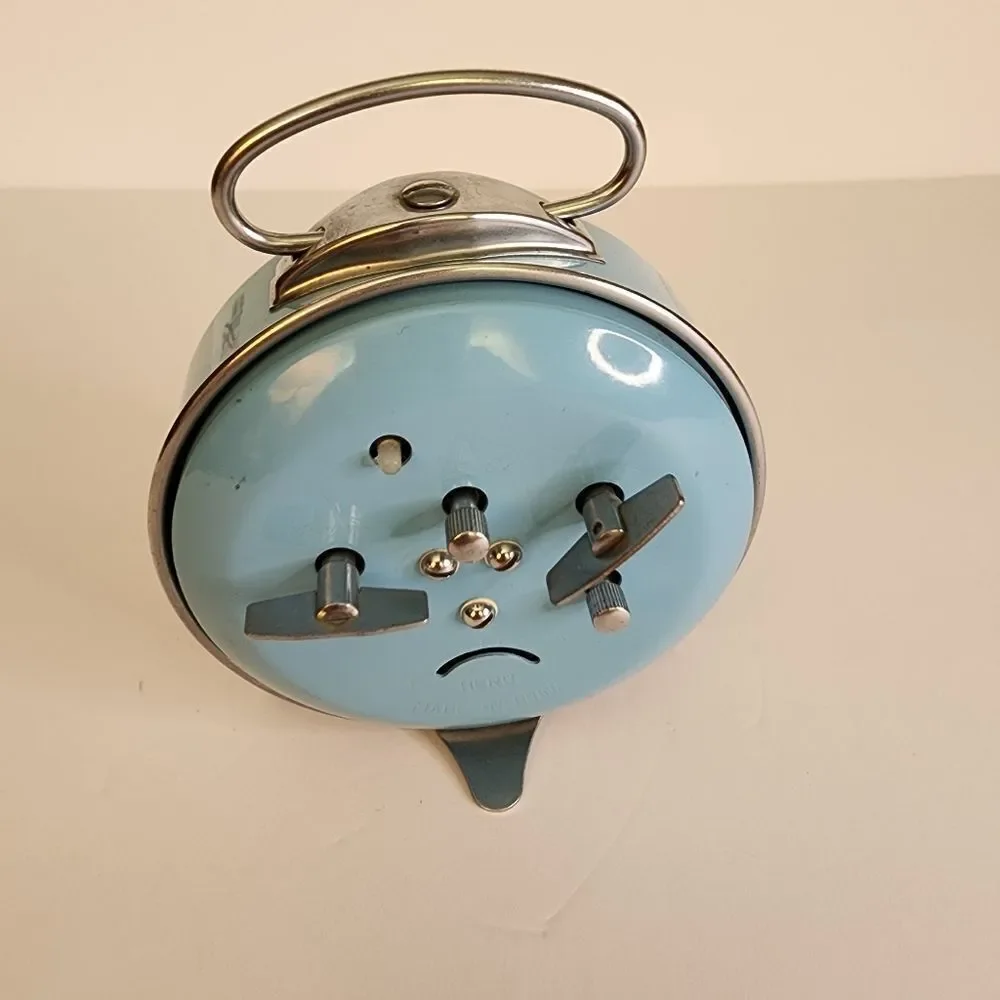 Hero Vintage Inspired Wind Up Metal Table Top Alarm Clock